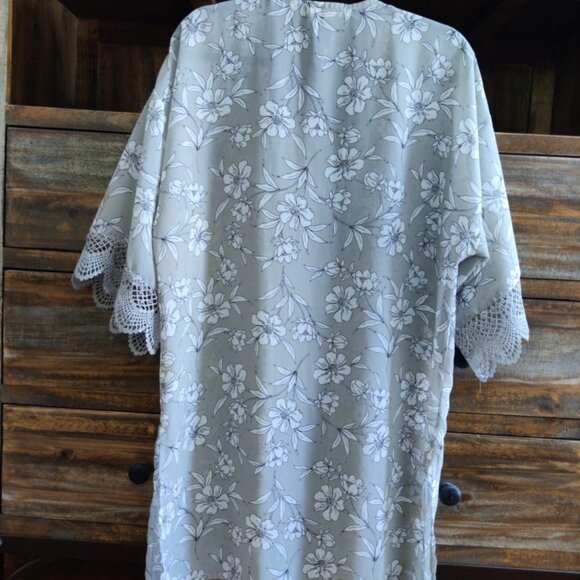 Jones NY Gray Denim Jeans, Shirred Elbow Lngth Top & Floral Kimono SZ 12/Lar NWT - Picture 8 of 16